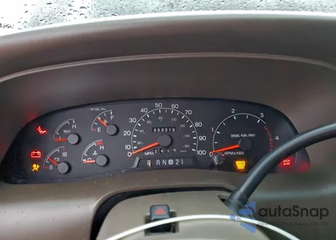 2000 Ford Excursion Limited from USA, damaged, VIN 1FMSU43F4YEB84731